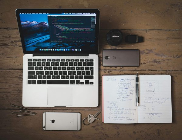 Top 10 des logiciels incontournables pour débuter en graphisme
